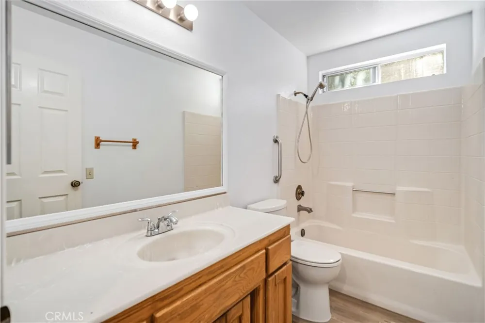 15942 Calle Hermosa Green Valley, CA 91390