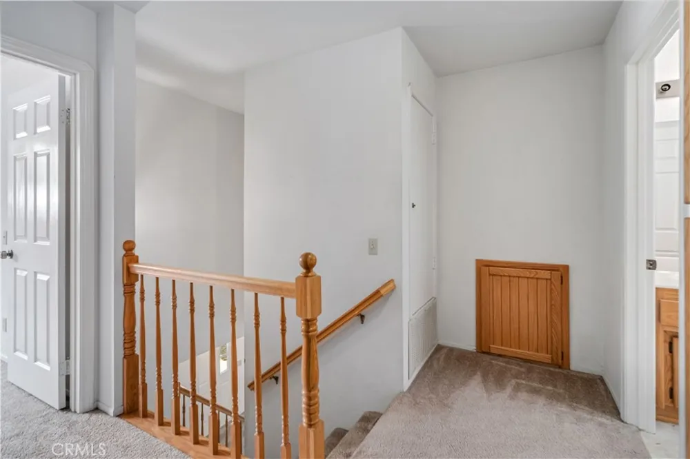 15942 Calle Hermosa Green Valley, CA 91390