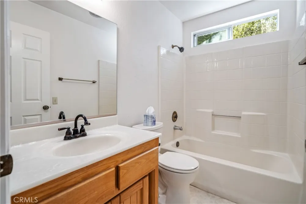 15942 Calle Hermosa Green Valley, CA 91390