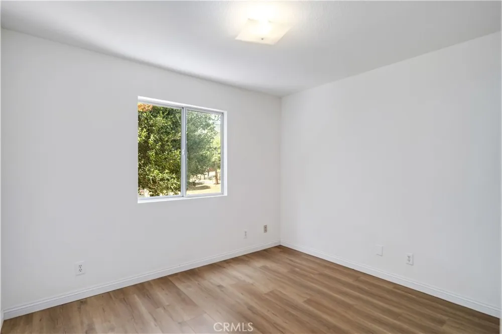 15942 Calle Hermosa Green Valley, CA 91390