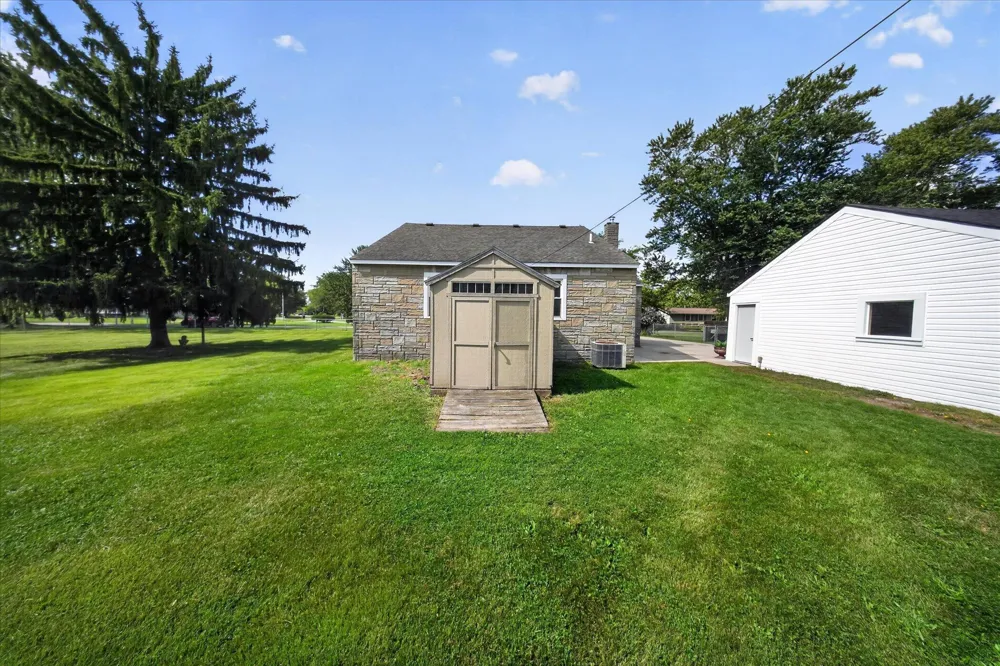 7866 Miami Avenue Monroe, MI 48161