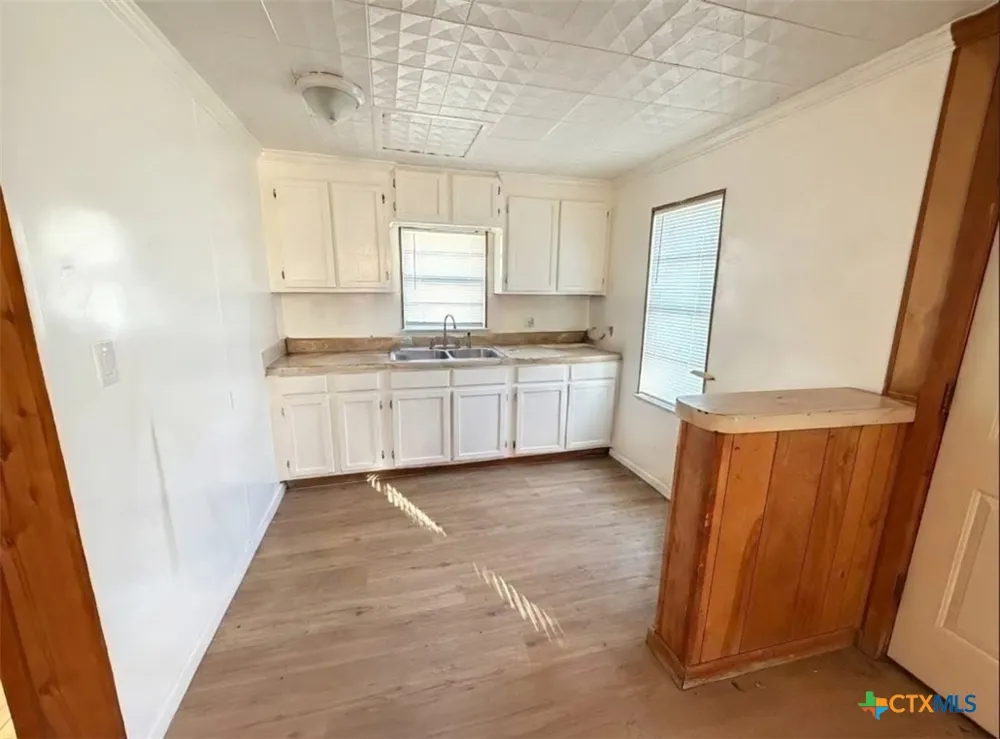 8768 Fm 725 McQueeney, TX 78123