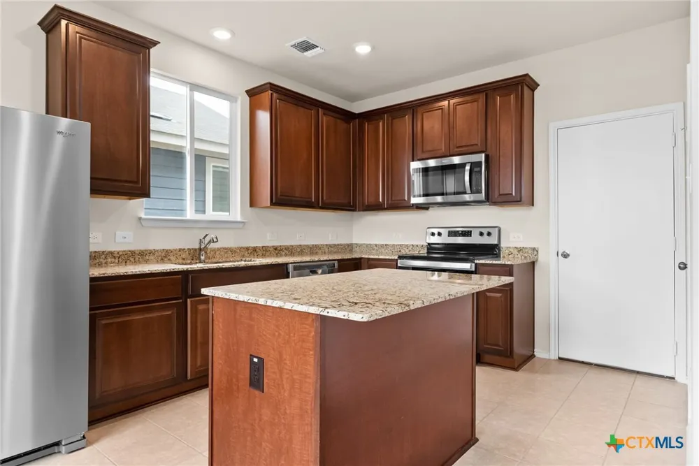 169 Katie Elder Drive Jarrell, TX 76537