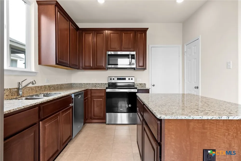 169 Katie Elder Drive Jarrell, TX 76537