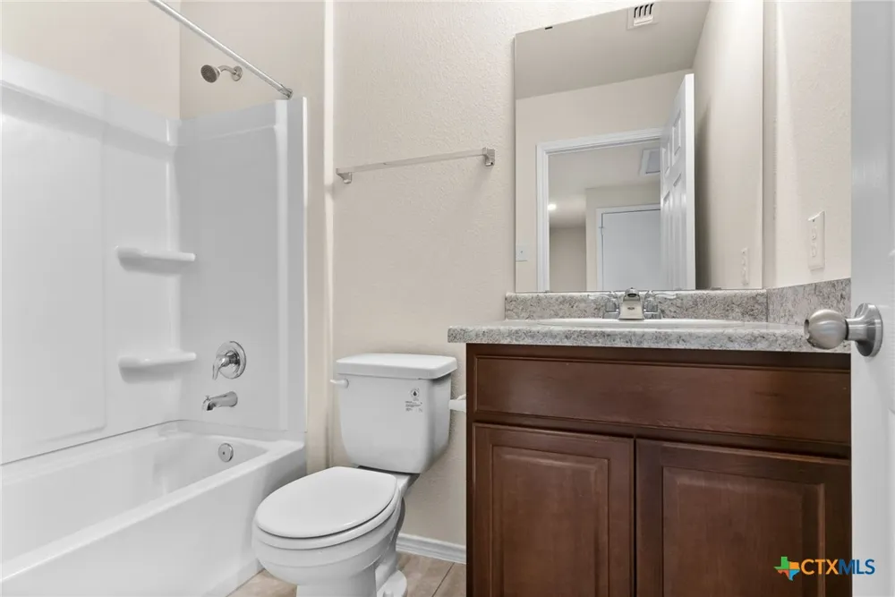 169 Katie Elder Drive Jarrell, TX 76537
