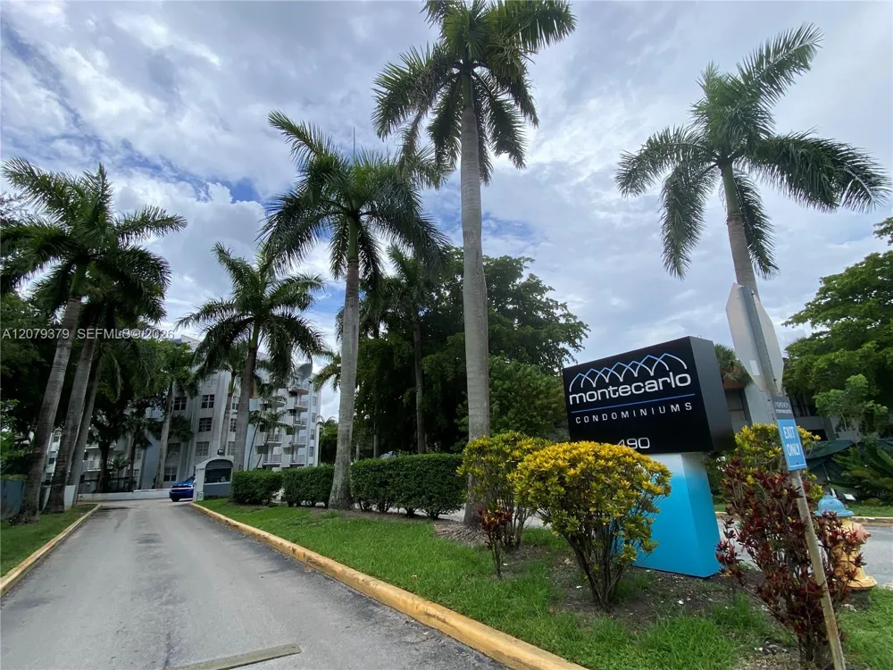 488 NW 165th St Rd #B-415 Miami, FL 33169