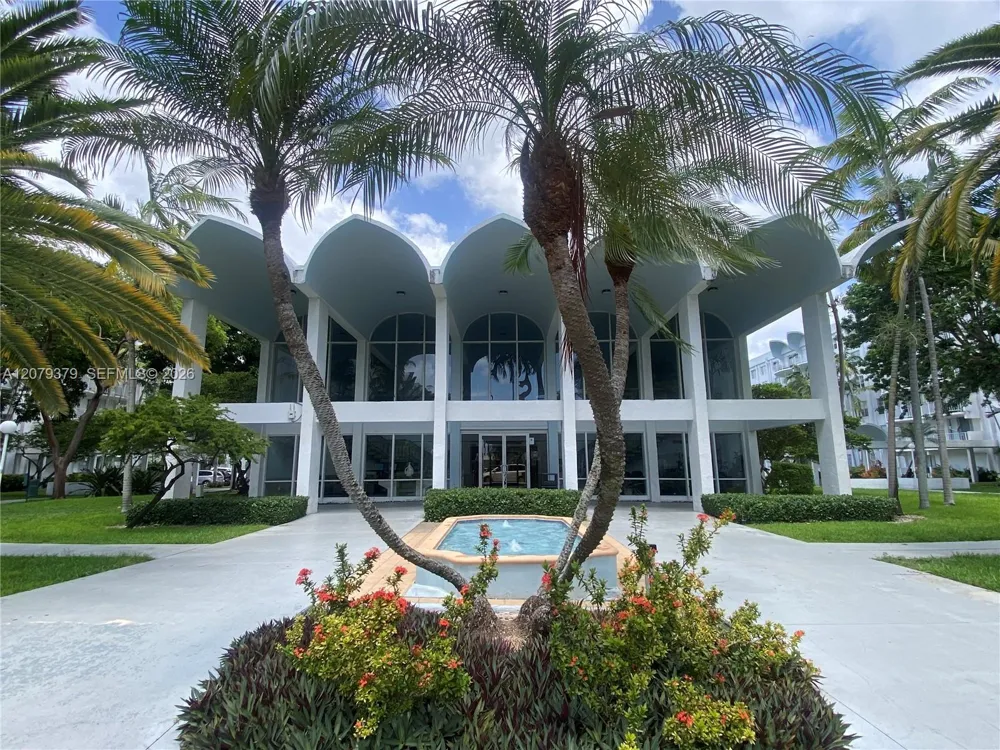 488 NW 165th St Rd #B-415 Miami, FL 33169