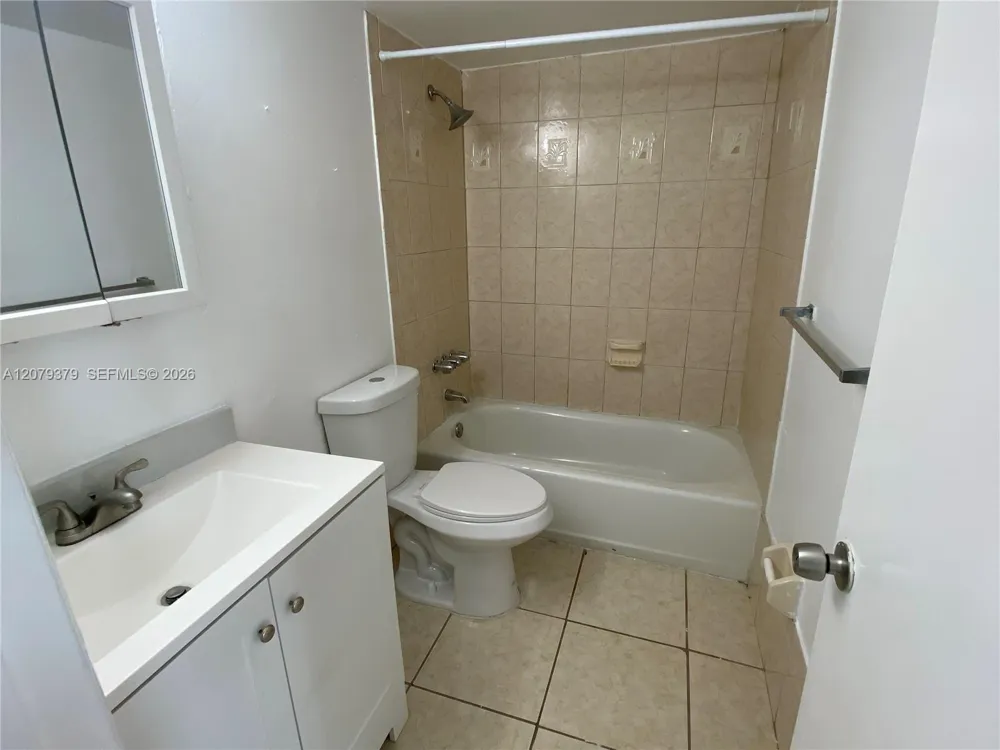 488 NW 165th St Rd #B-415 Miami, FL 33169