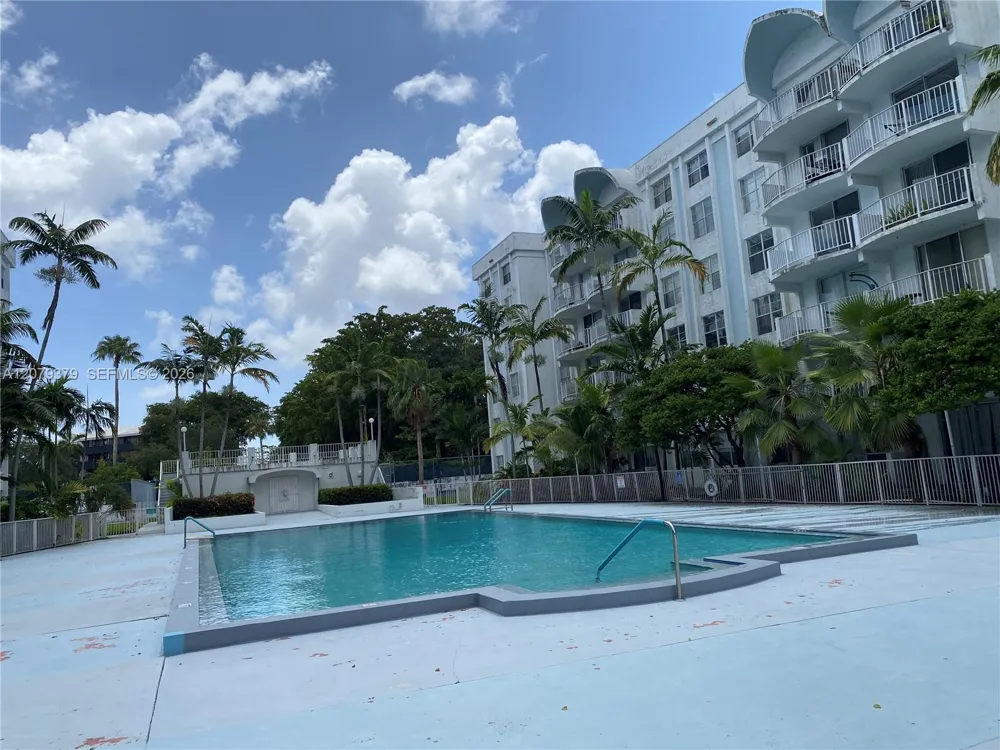 488 NW 165th St Rd #B-415 Miami, FL 33169