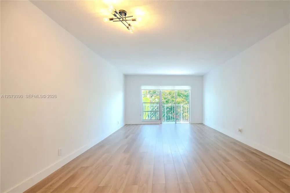 1220 71st St #37 Miami Beach, FL 33141