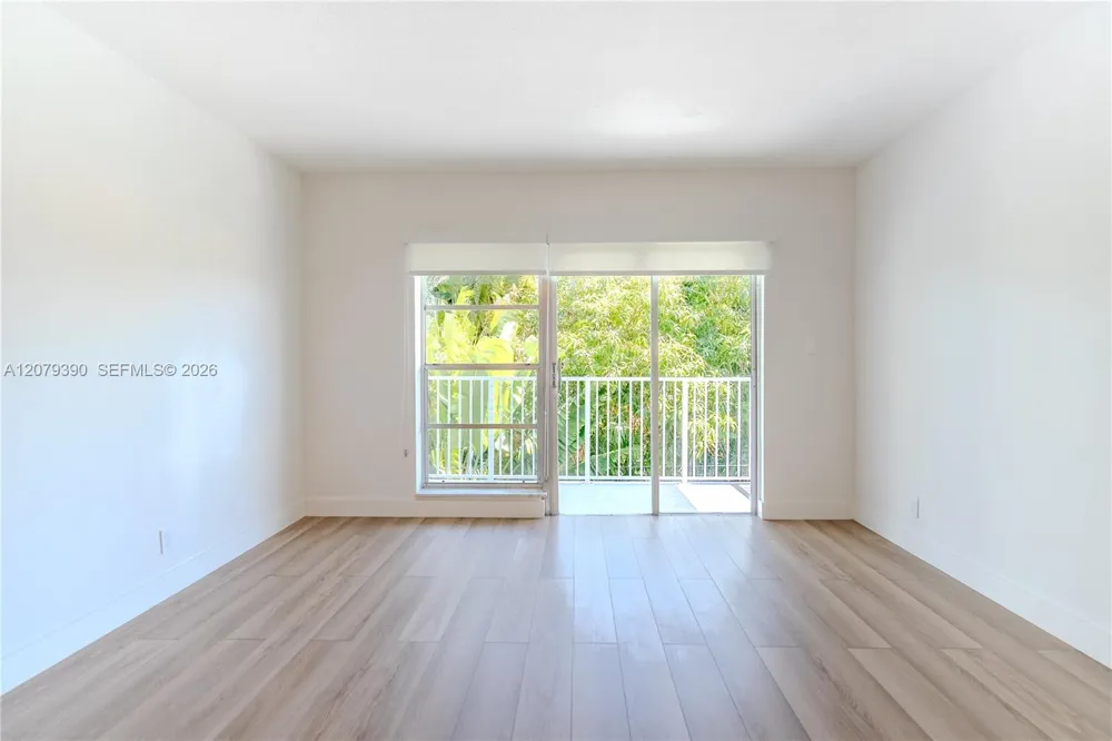1220 71st St #37 Miami Beach, FL 33141