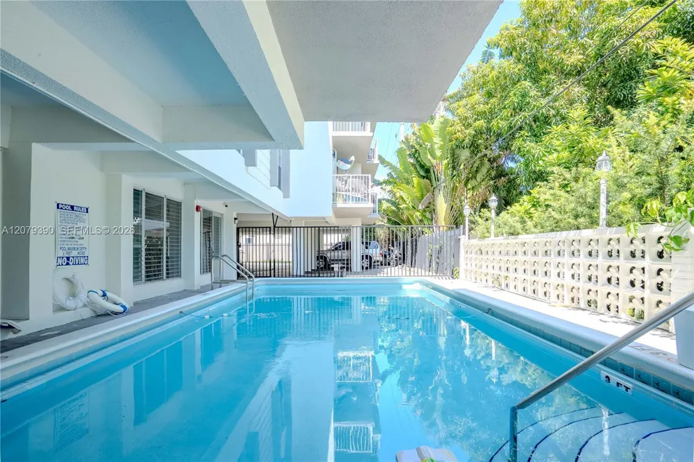 1220 71st St #37 Miami Beach, FL 33141