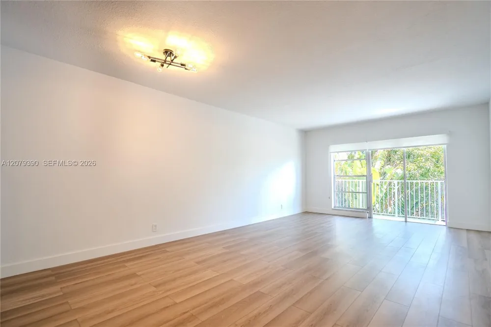 1220 71st St #37 Miami Beach, FL 33141