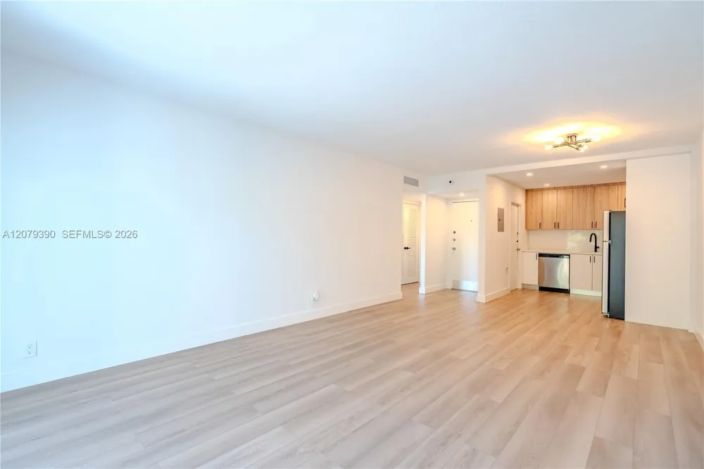 1220 71st St #37 Miami Beach, FL 33141