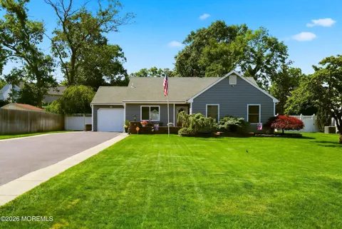 117 W Cypress Road