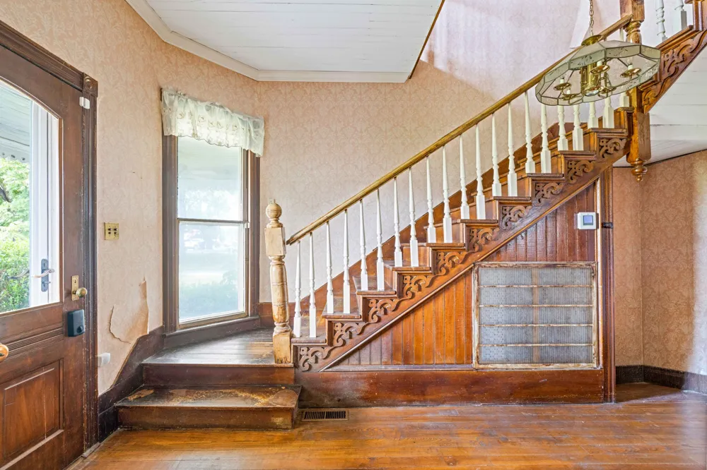 204 S Horton Pkwy Chapel Hill, TN 37034