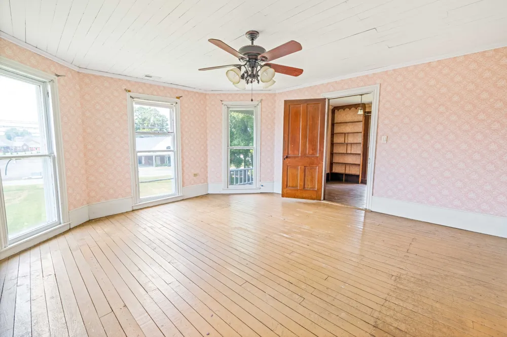 204 S Horton Pkwy Chapel Hill, TN 37034