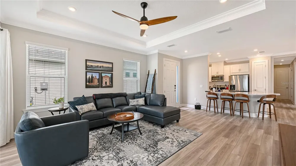 3231 ALBA CIRCLE Bradenton, FL 34211