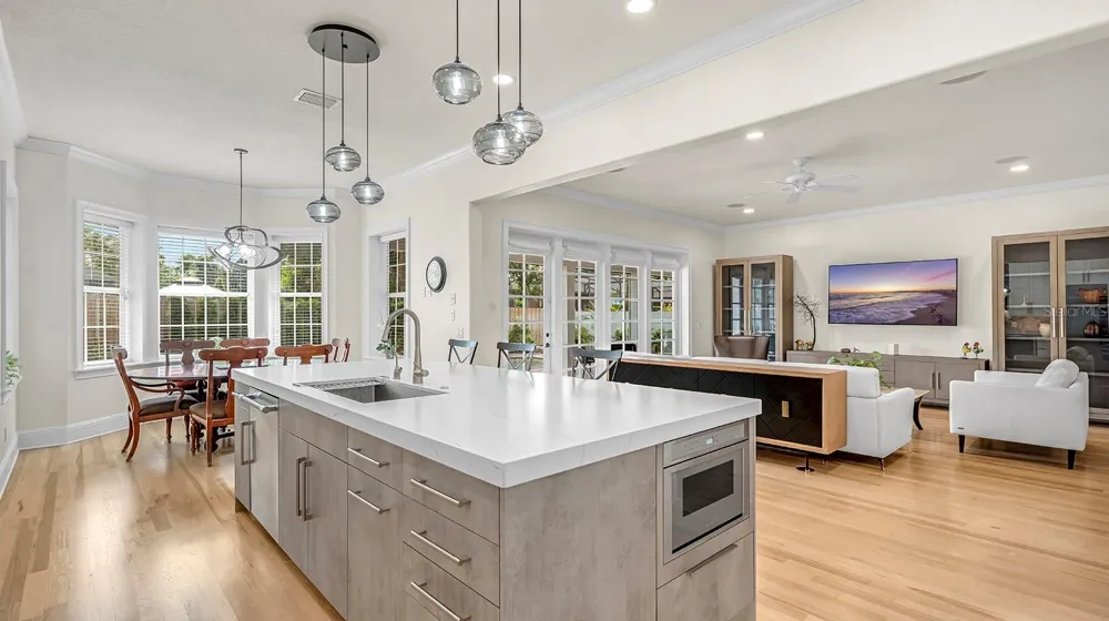 1230 SUNSET DRIVE Winter Park, FL 32789
