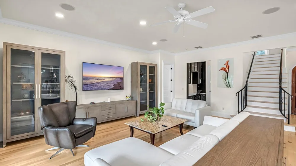 1230 SUNSET DRIVE Winter Park, FL 32789