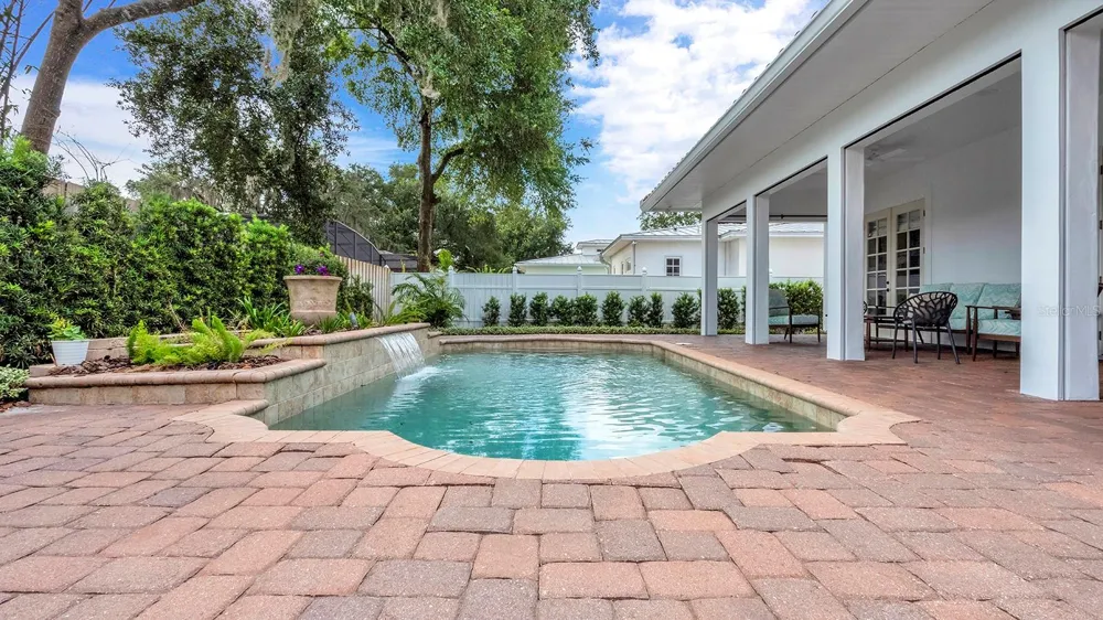 1230 SUNSET DRIVE Winter Park, FL 32789