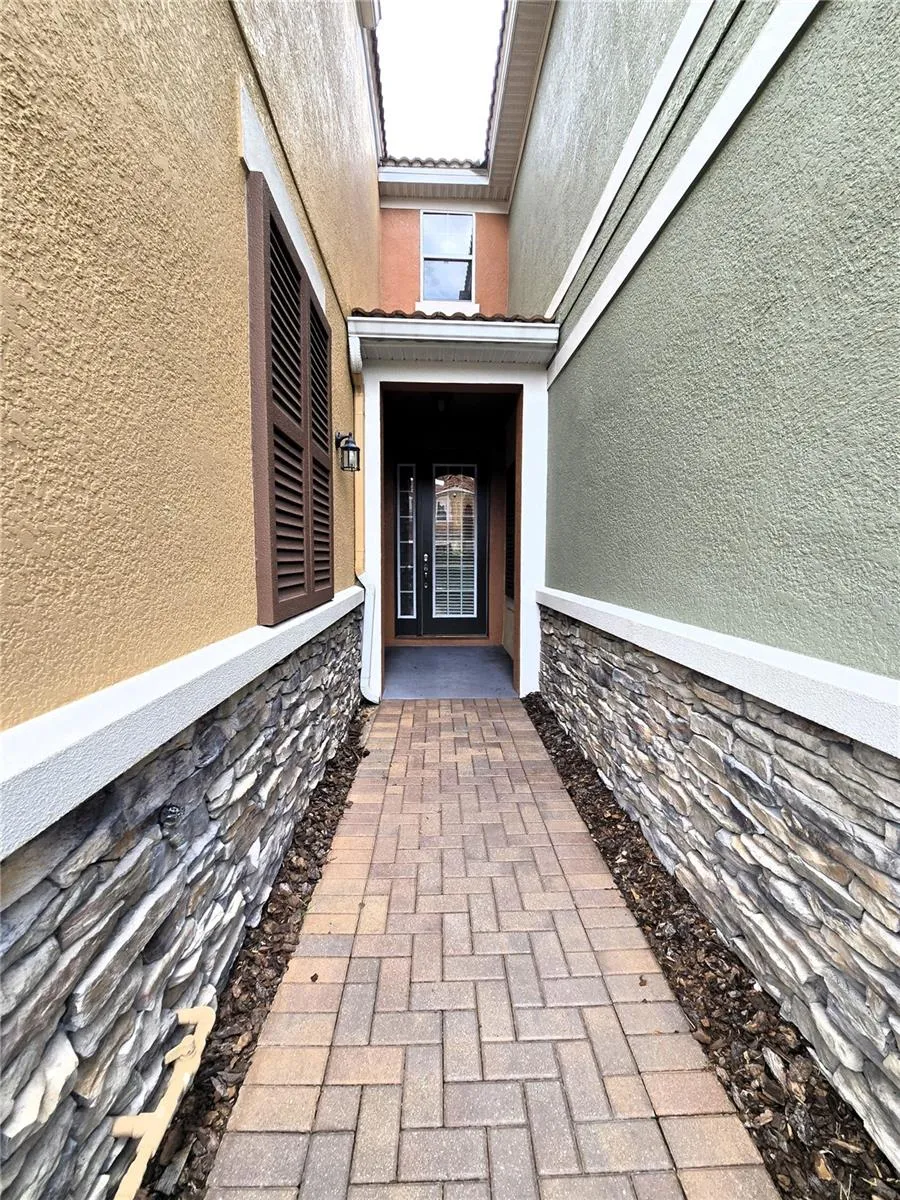 4910 FIORAZANTE AVENUE Orlando, FL 32839