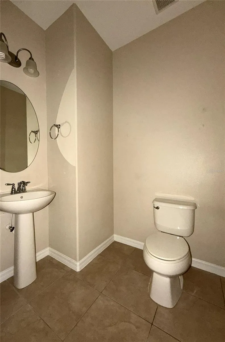 4910 FIORAZANTE AVENUE Orlando, FL 32839