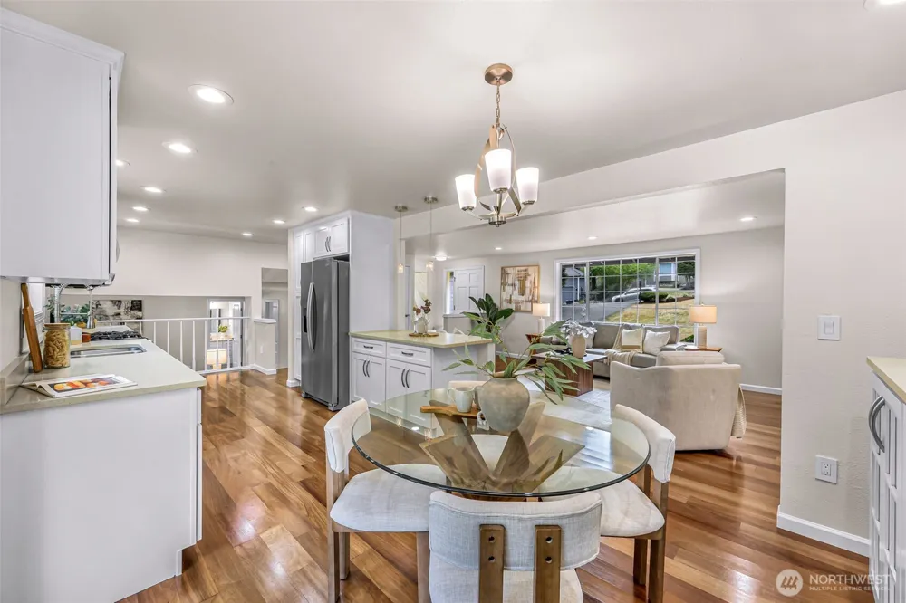 14102 NE 86th Court Redmond, WA 98052