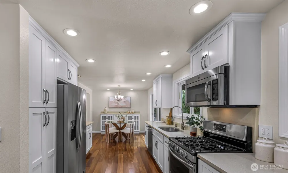 14102 NE 86th Court Redmond, WA 98052
