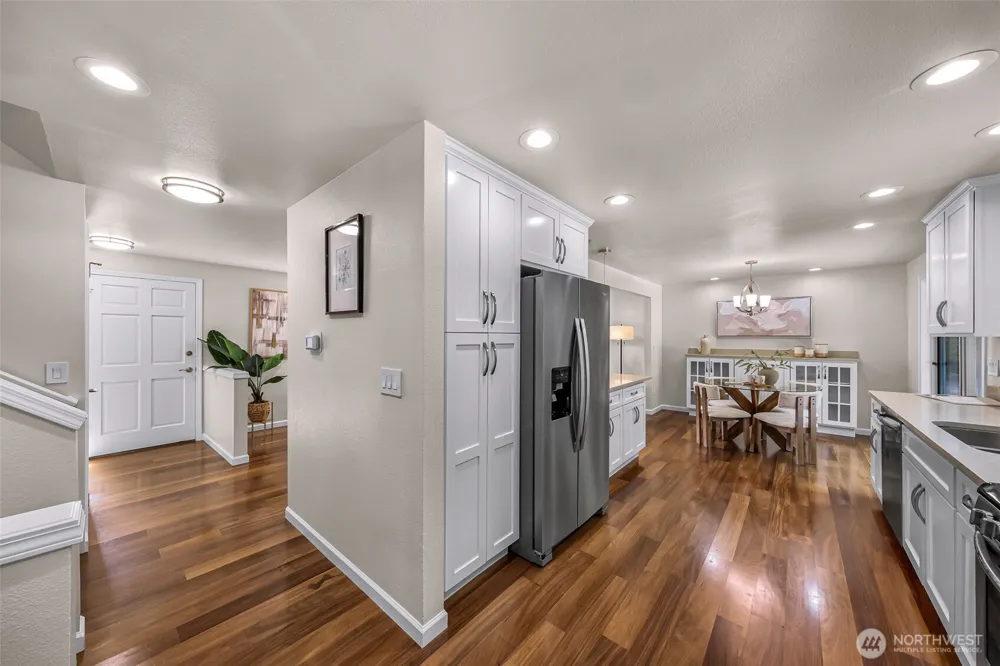 14102 NE 86th Court Redmond, WA 98052