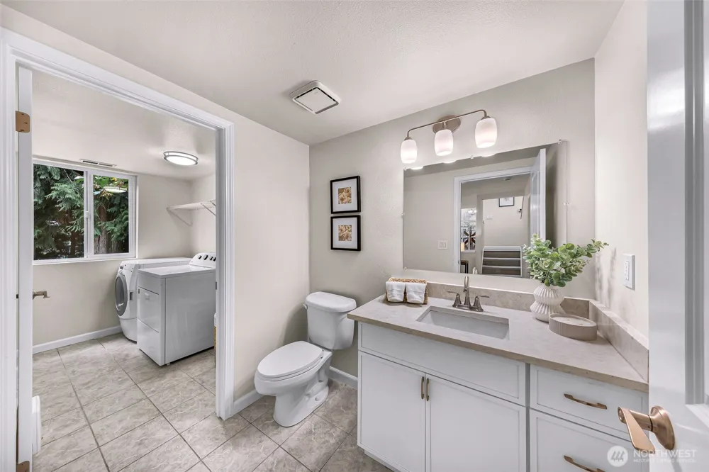 14102 NE 86th Court Redmond, WA 98052