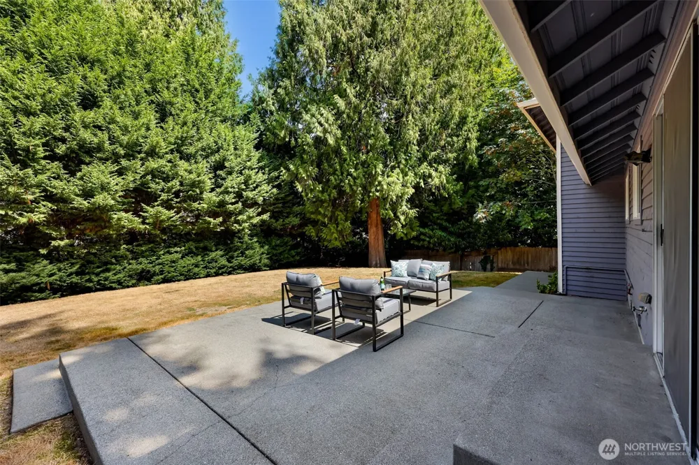 14102 NE 86th Court Redmond, WA 98052