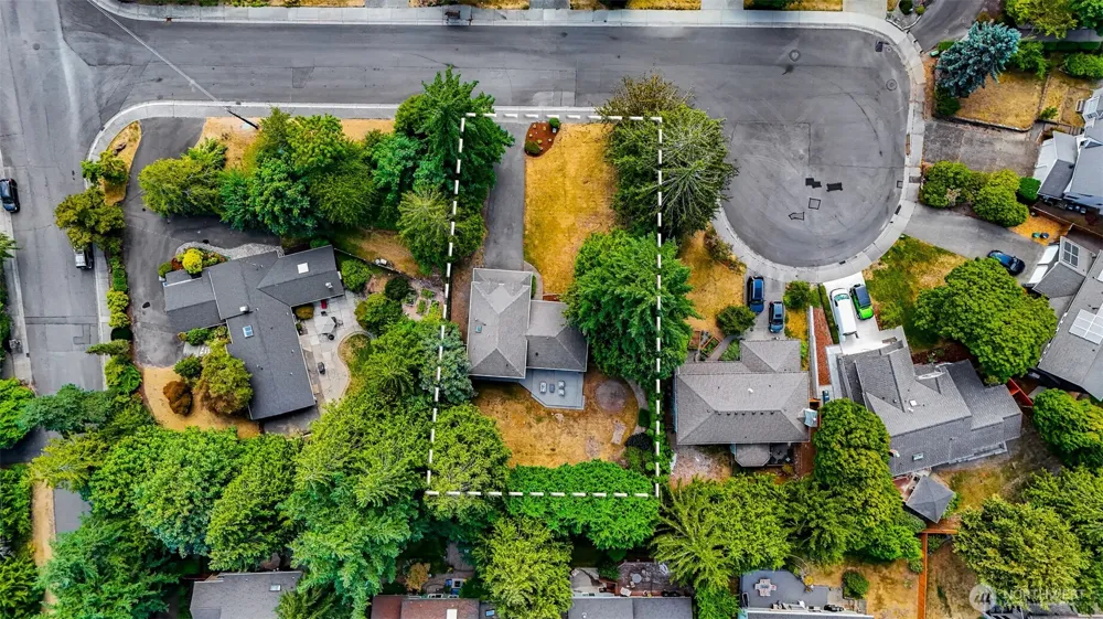14102 NE 86th Court Redmond, WA 98052