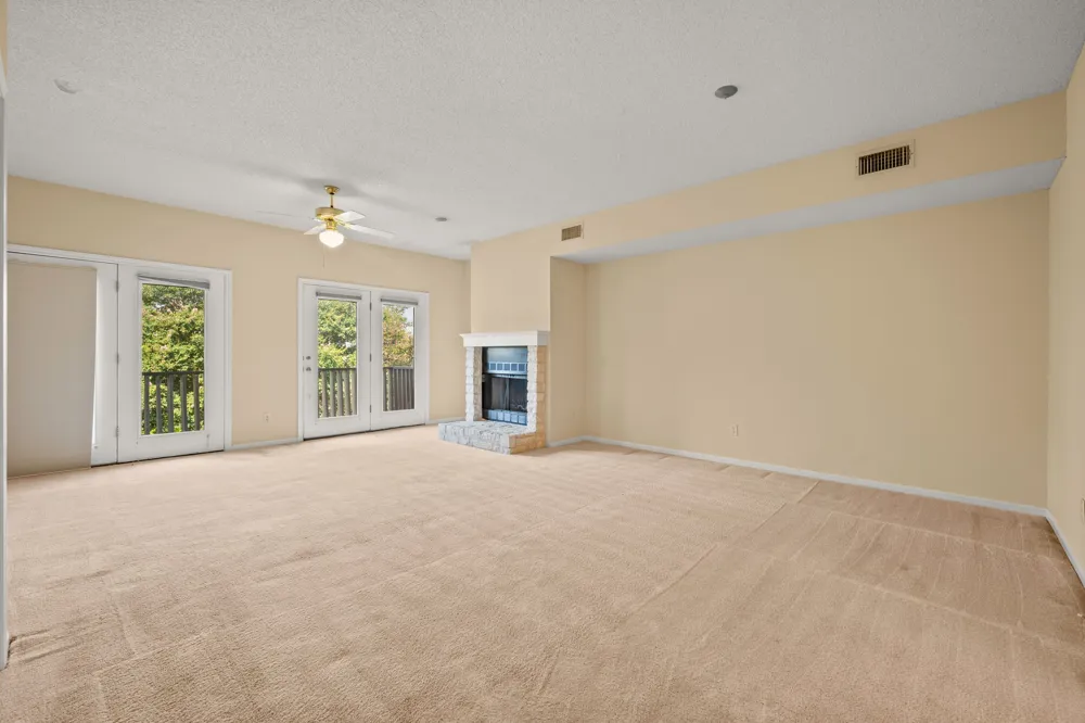 5512 Oakwood Cove #162 Austin, TX 78731