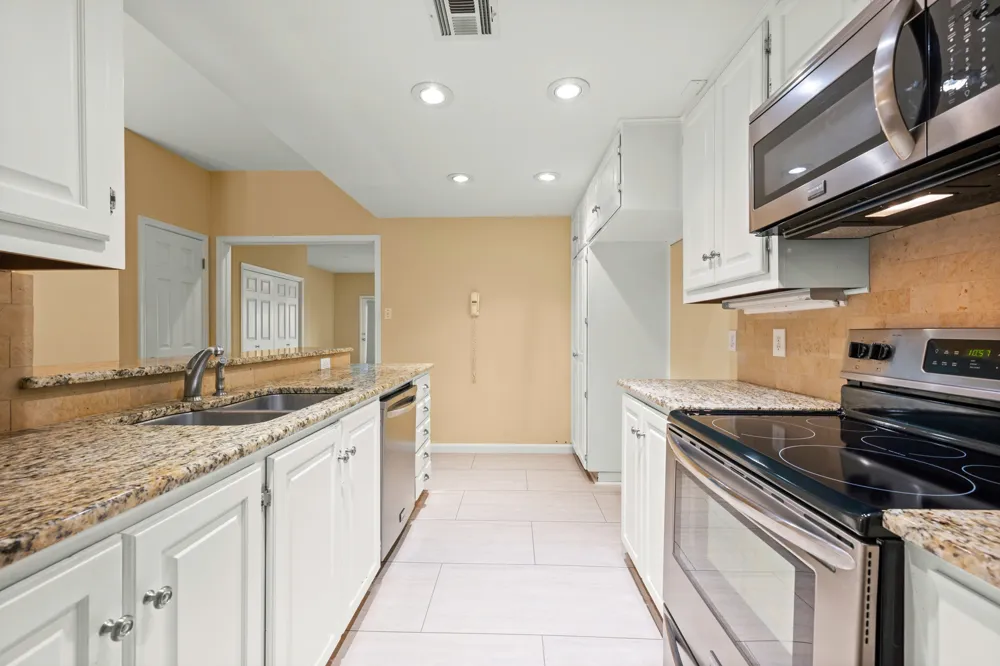 5512 Oakwood Cove #162 Austin, TX 78731