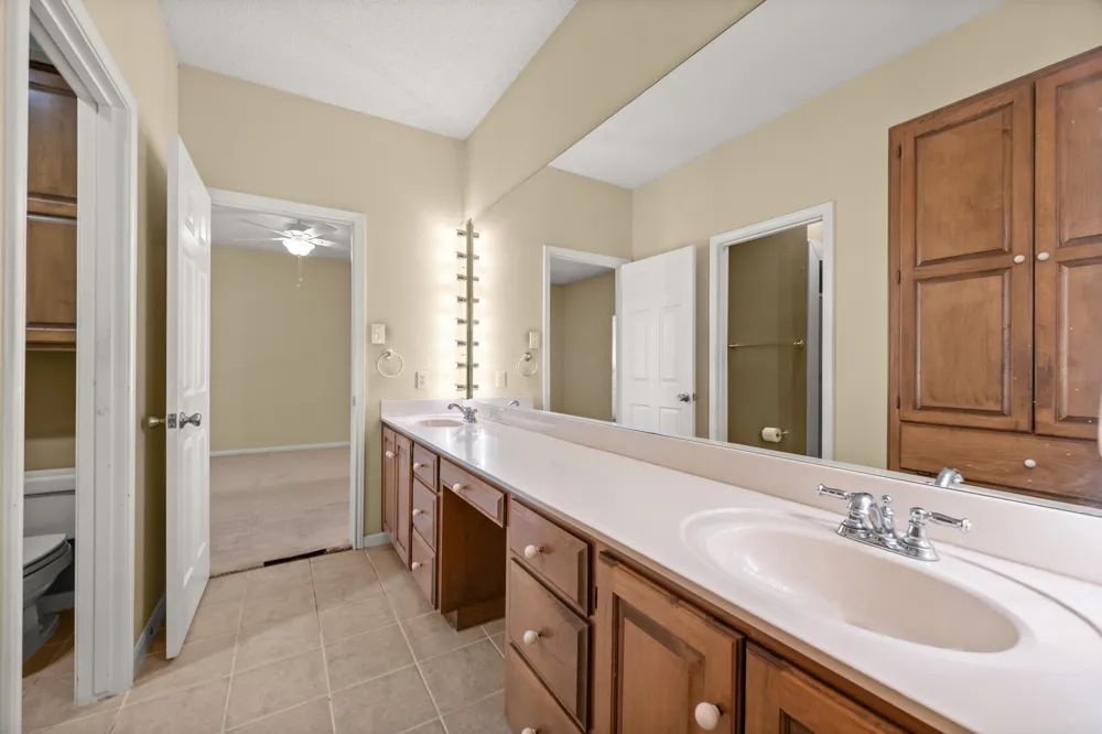 5512 Oakwood Cove #162 Austin, TX 78731