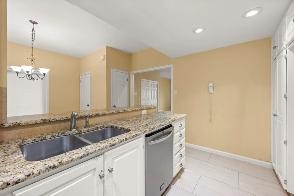 5512 Oakwood Cove #162 Austin, TX 78731