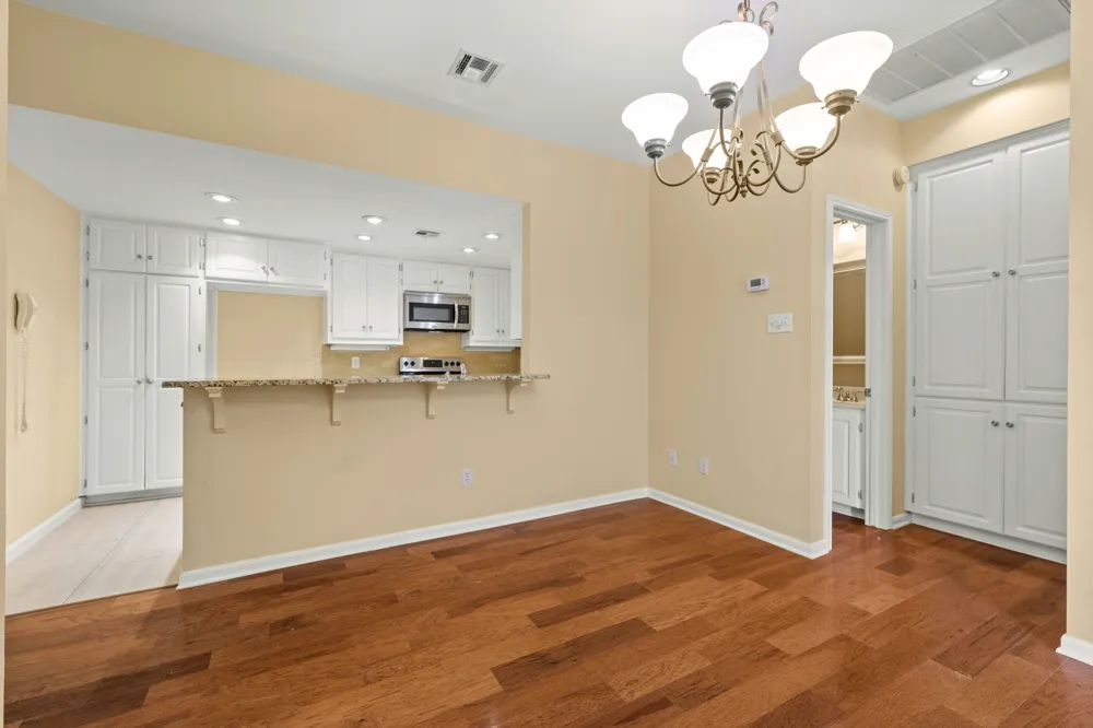 5512 Oakwood Cove #162 Austin, TX 78731