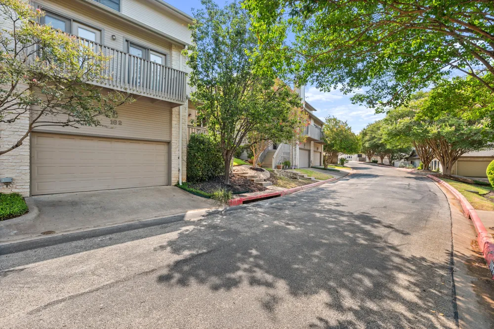5512 Oakwood Cove #162 Austin, TX 78731