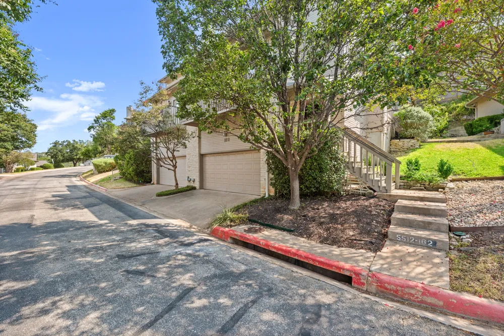 5512 Oakwood Cove #162 Austin, TX 78731