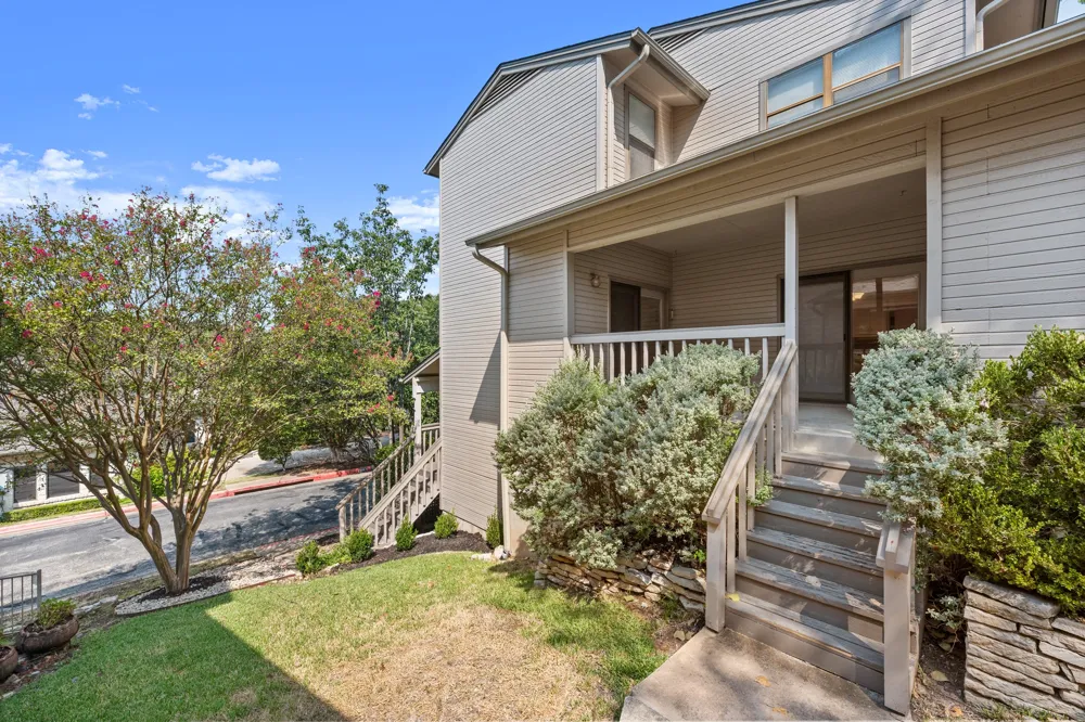 5512 Oakwood Cove #162 Austin, TX 78731