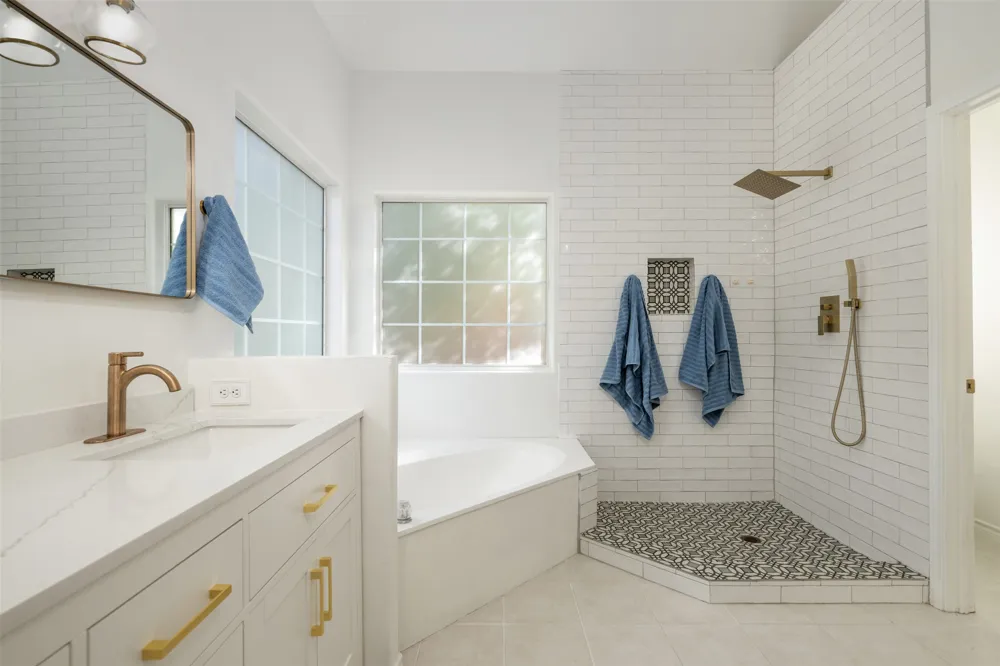 72 Crazy Cross Road Wimberley, TX 78676