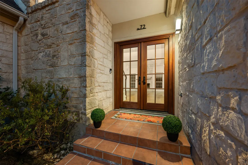 72 Crazy Cross Road Wimberley, TX 78676