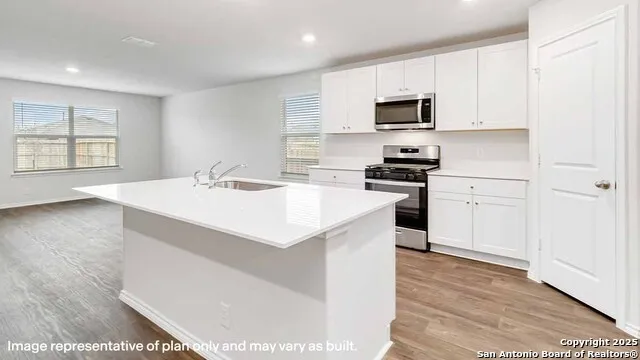 13821 Pease Crossing San Antonio, TX 78253