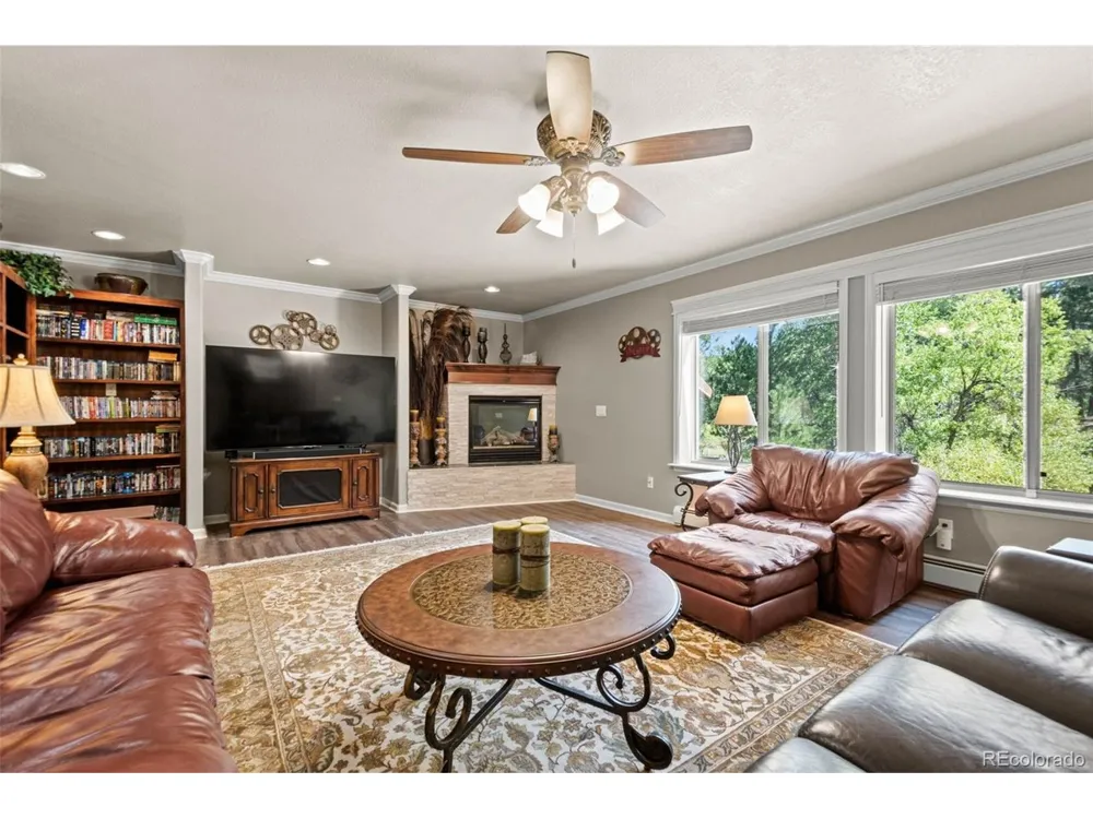 7524 Engineers Court Larkspur, CO 80118