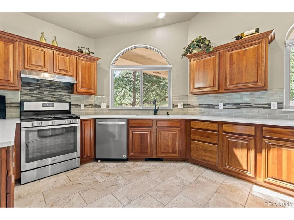 7524 Engineers Court Larkspur, CO 80118