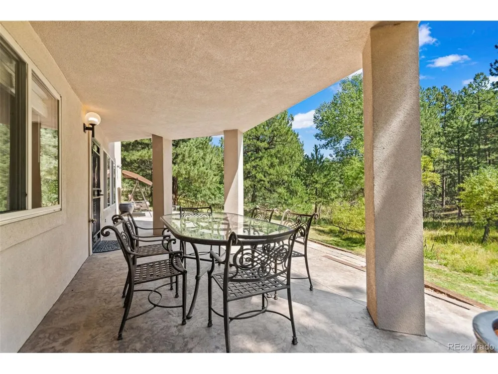 7524 Engineers Court Larkspur, CO 80118