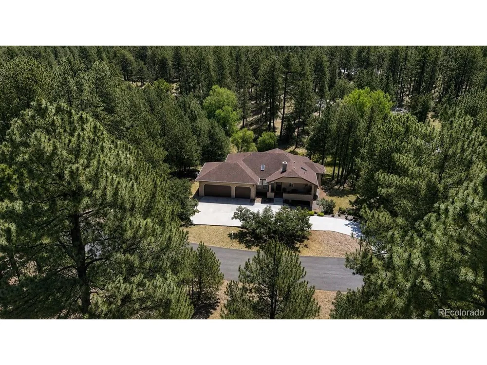 7524 Engineers Court Larkspur, CO 80118