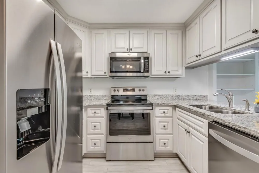 1800 Clairmont Lake #A623 Decatur, GA 30033