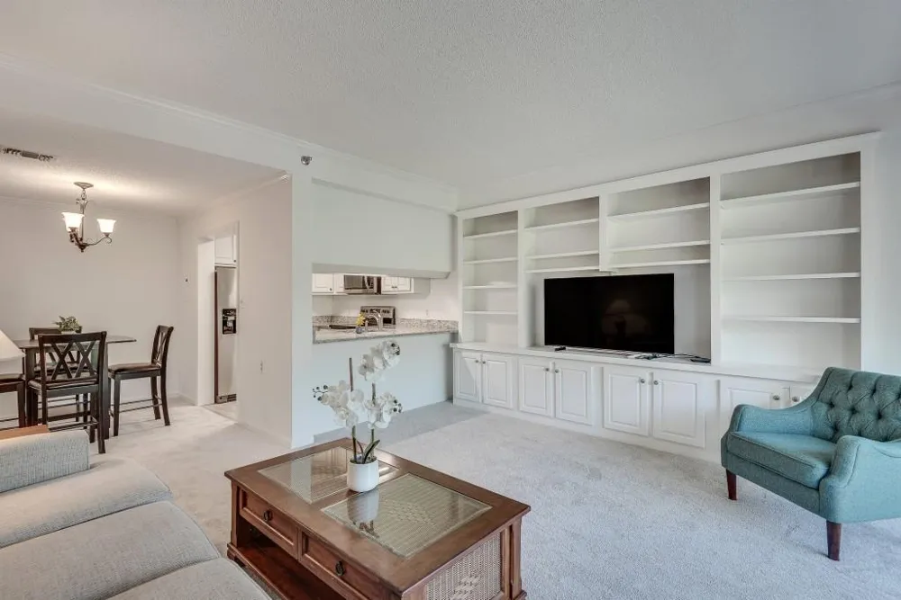 1800 Clairmont Lake #A623 Decatur, GA 30033